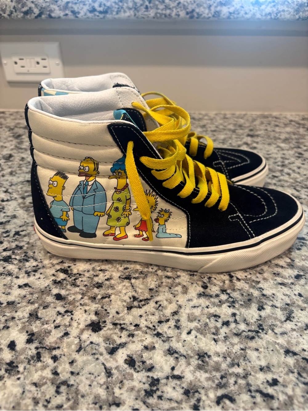 Vans Simpsons High-Top Skate Shoes - Black/Yellow